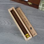 Muestra de Saka The Bewitched Cigare - 6 5/8 x 48